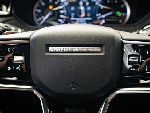 Used 2023 Land Rover Range Rover Velar R-Dynamic S image 28