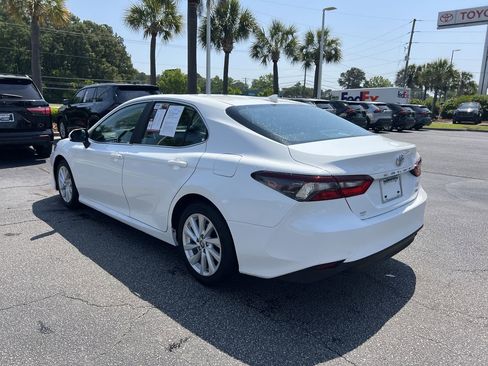 Used 2024 Toyota Camry LE FWD image 8
