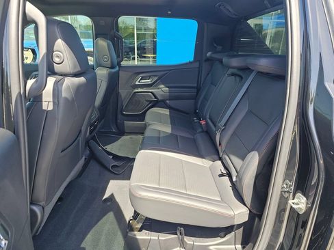 Used 2025 Chevrolet Silverado EV RST AWD/4WD image 17