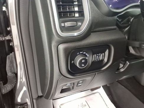 Used 2023 RAM 1500 Laramie AWD/4WD image 14