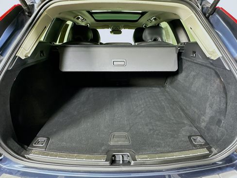 Used 2023 Volvo XC60 B5 Core w/ Climate Package FWD image 31