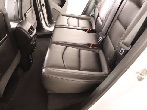 Used 2019 Chevrolet Equinox Premier FWD image 12