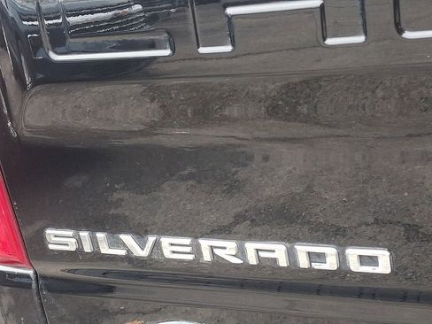 Certified 2025 Chevrolet Silverado 1500 Custom image 31