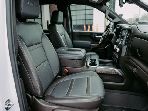 Used 2020 GMC Sierra 2500 Denali w/ Gooseneck/5TH Wheel Package AWD/4WD image 15