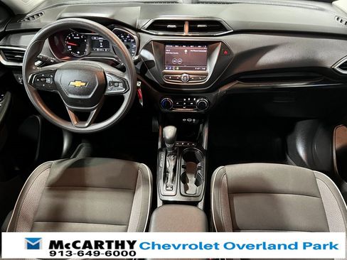 Used 2021 Chevrolet TrailBlazer LS image 24