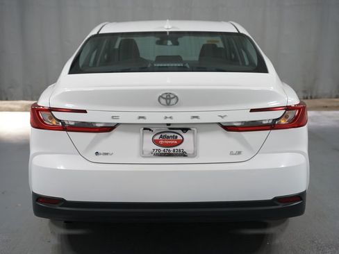 Used 2025 Toyota Camry LE image 7