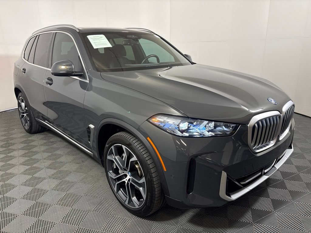 Certified 2026 BMW X5 xDrive50e AWD/4WD image 4