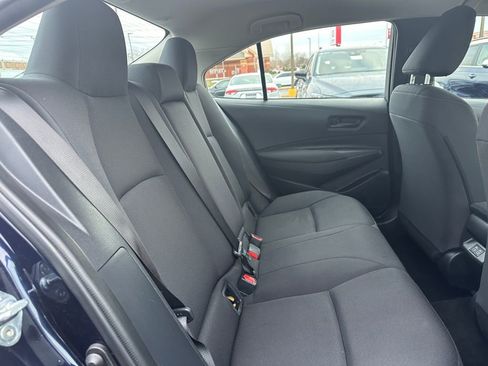 Used 2023 Toyota Corolla LE image 12