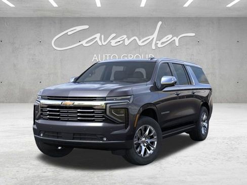 New 2026 Chevrolet Suburban Premier image 6