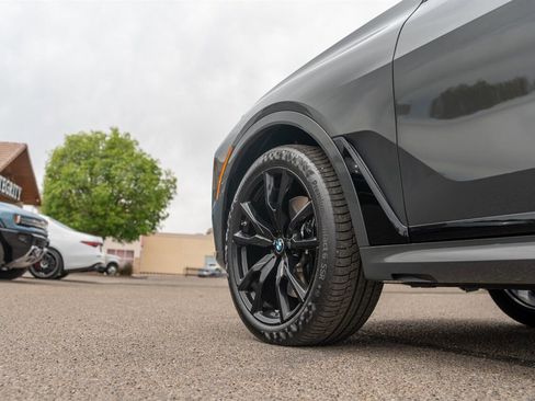 Used 2026 BMW X7 M60i image 13