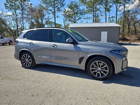 Used 2025 BMW X5 xDrive40i AWD/4WD image 2