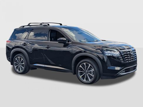 New 2026 Nissan Pathfinder Platinum FWD image 7