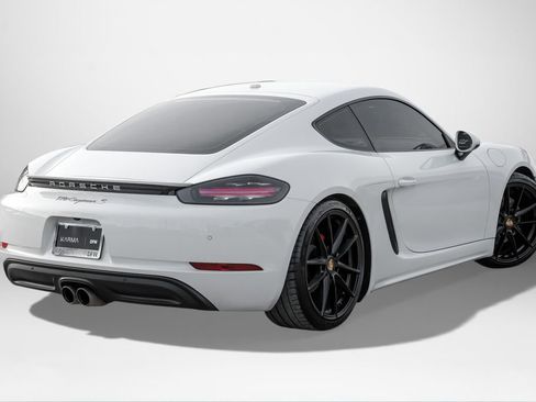 Used 2017 Porsche 718 Cayman S image 6