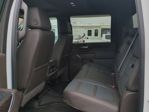 Used 2022 GMC Sierra 2500 Denali w/ Denali Ultimate Package AWD/4WD image 13