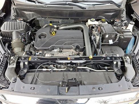 Used 2024 GMC Terrain SLT image 27