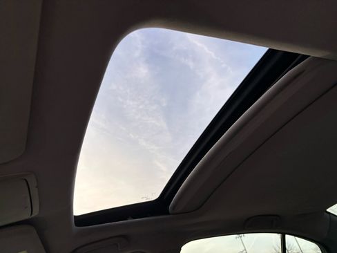 Used 2012 Honda Accord EX image 18