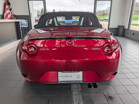 New 2026 MAZDA MX-5 Miata Club w/ Weather Package RWD image 4