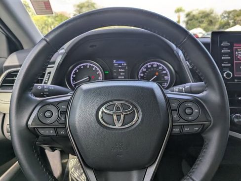 Used 2023 Toyota Camry SE w/ Convenience Package FWD image 27