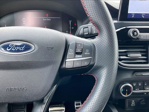 Used 2024 Ford Escape ST-Line FWD image 11
