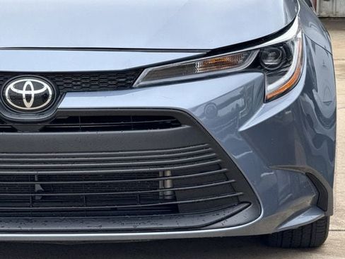 Used 2024 Toyota Corolla LE image 9