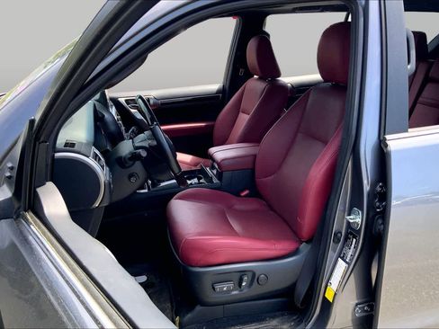 Certified 2023 Lexus GX 460 Premium w/ Premium Package AWD/4WD image 8