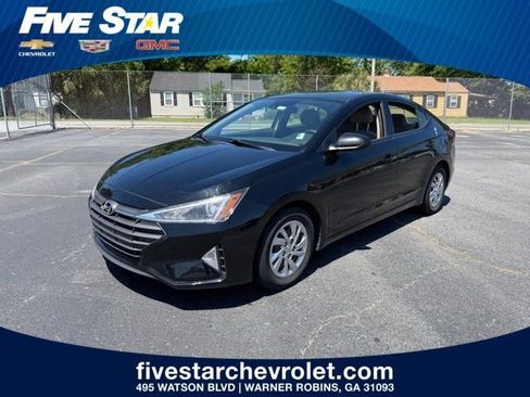 Used 2020 Hyundai Elantra SE FWD image 1