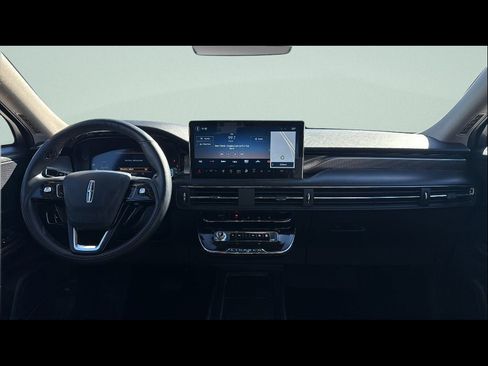 Used 2025 Lincoln Corsair Reserve w/ Jet Appearance Package image 15