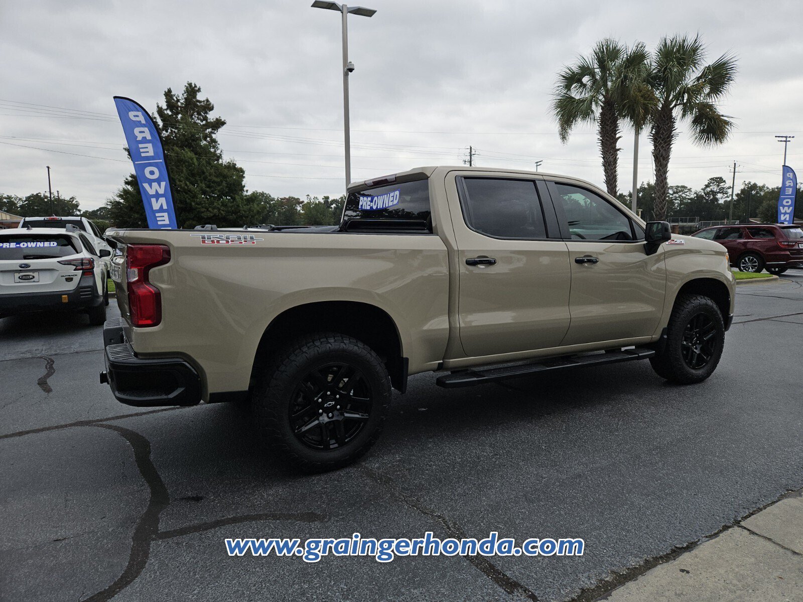 Used 2023 Chevrolet Silverado 1500 LT Trail Boss w/ Protection Package AWD/4WD image 5
