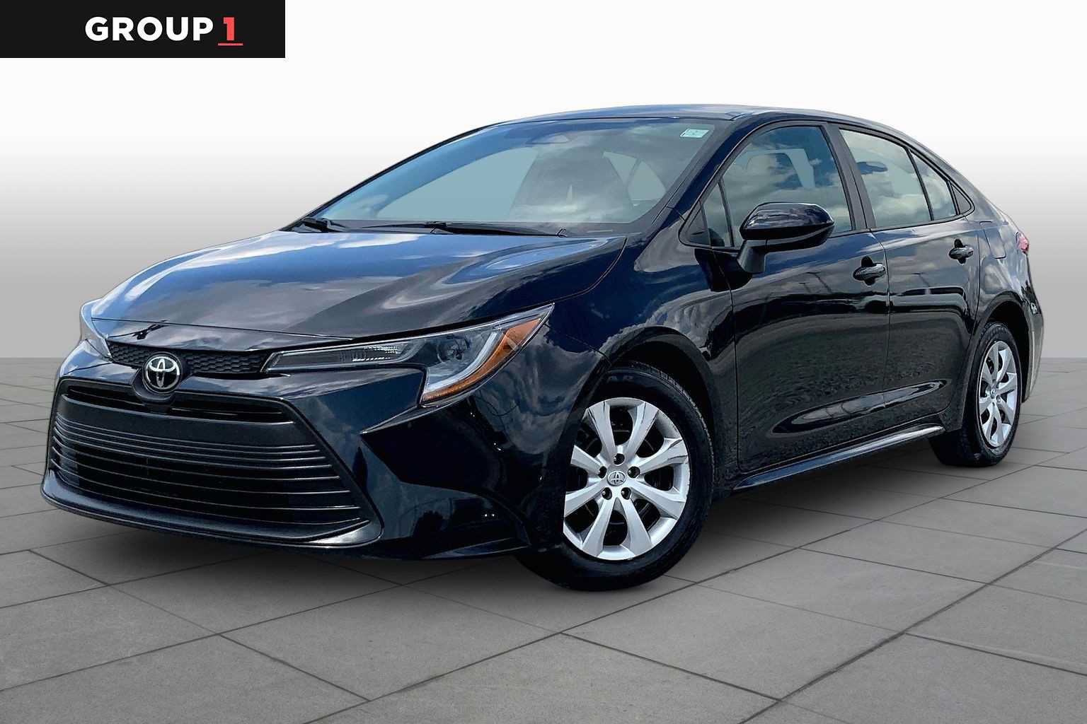 Used 2024 Toyota Corolla LE FWD image 1