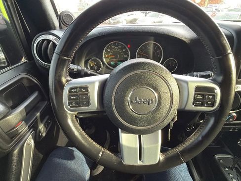 Used 2011 Jeep Wrangler Unlimited 70th Anniversary w/ Connectivity Group image 16