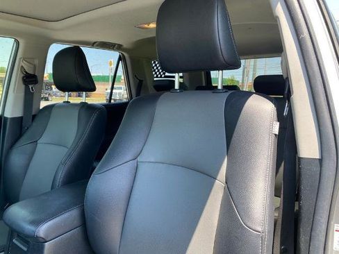 Used 2022 Toyota 4Runner SR5 Premium w/ Moonroof Package AWD/4WD image 10