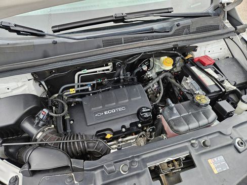 Used 2018 Chevrolet Trax LT w/ LT Convenience Package image 30