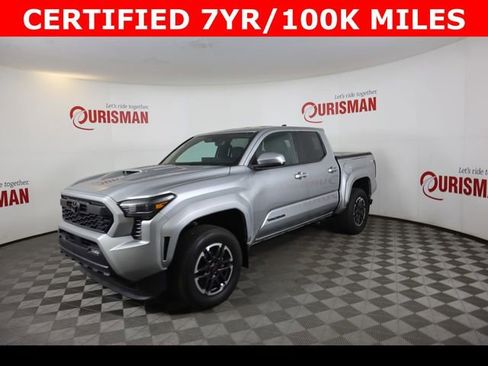 Used 2024 Toyota Tacoma TRD Sport w/ TRD Sport Upgrade Package AWD/4WD image 5