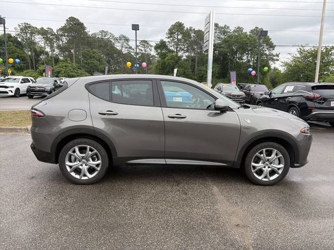 Used 2024 Dodge Hornet R/T Plus AWD/4WD image 9