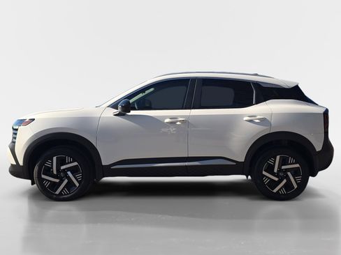 New 2026 Nissan Kicks SV image 2