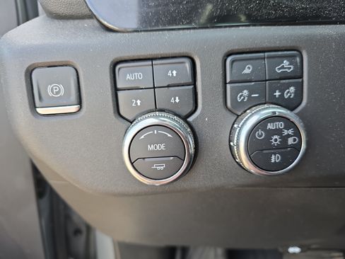 Used 2023 GMC Sierra 1500 Elevation w/ Elevation Premium Package AWD/4WD image 22