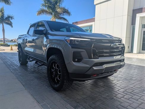 Used 2023 Chevrolet Colorado Z71 w/ Z71 Convenience Package 2 image 3