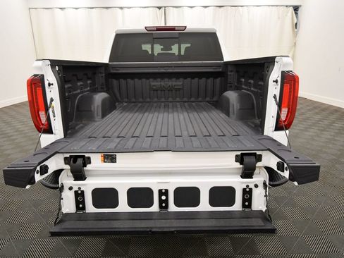 Used 2025 GMC Sierra 1500 SLT w/ SLT Premium Plus Package AWD/4WD image 7