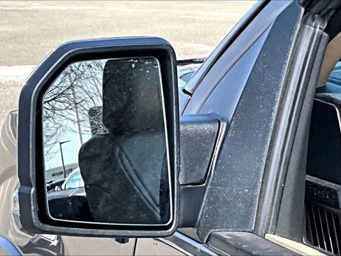 Used 2019 Ford F150 Lariat image 13