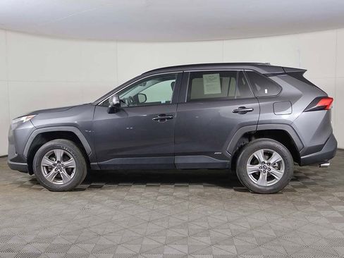 Used 2022 Toyota RAV4 XLE w/ Convenience Package AWD/4WD image 16
