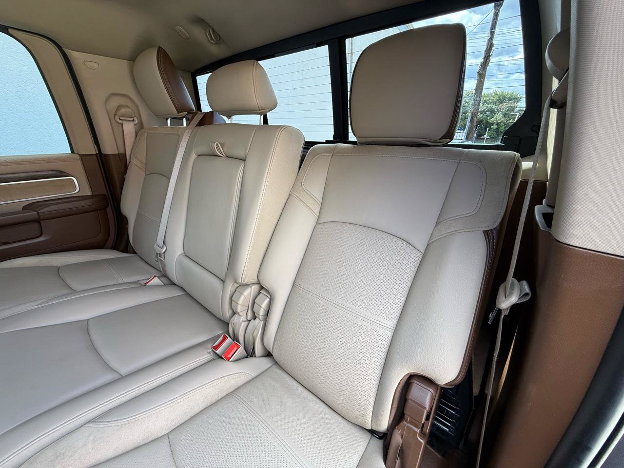 Used 2020 RAM 3500 Laramie AWD/4WD image 35