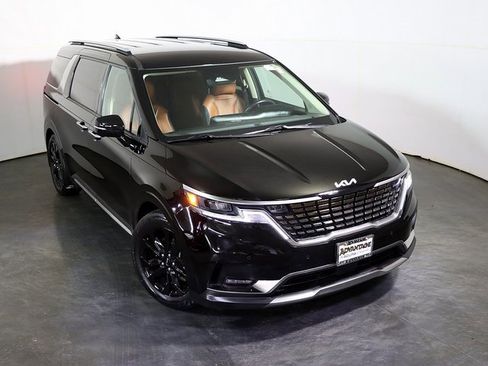 Used 2023 Kia Carnival SX image 7