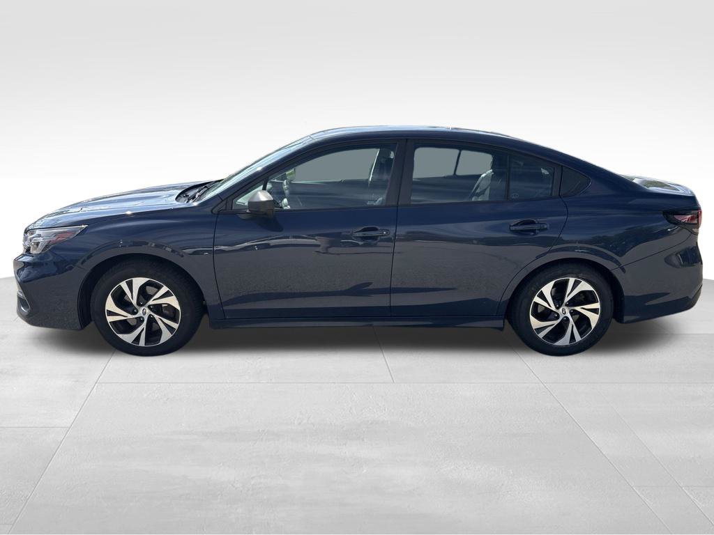 Used 2024 Subaru Legacy AWD/4WD image 2