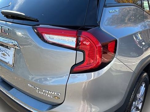 Used 2023 GMC Terrain SLT image 36