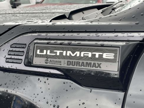 Certified 2024 GMC Sierra 2500 Denali Ultimate AWD/4WD image 10