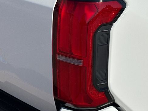 New 2026 Toyota Tacoma SR5 image 31