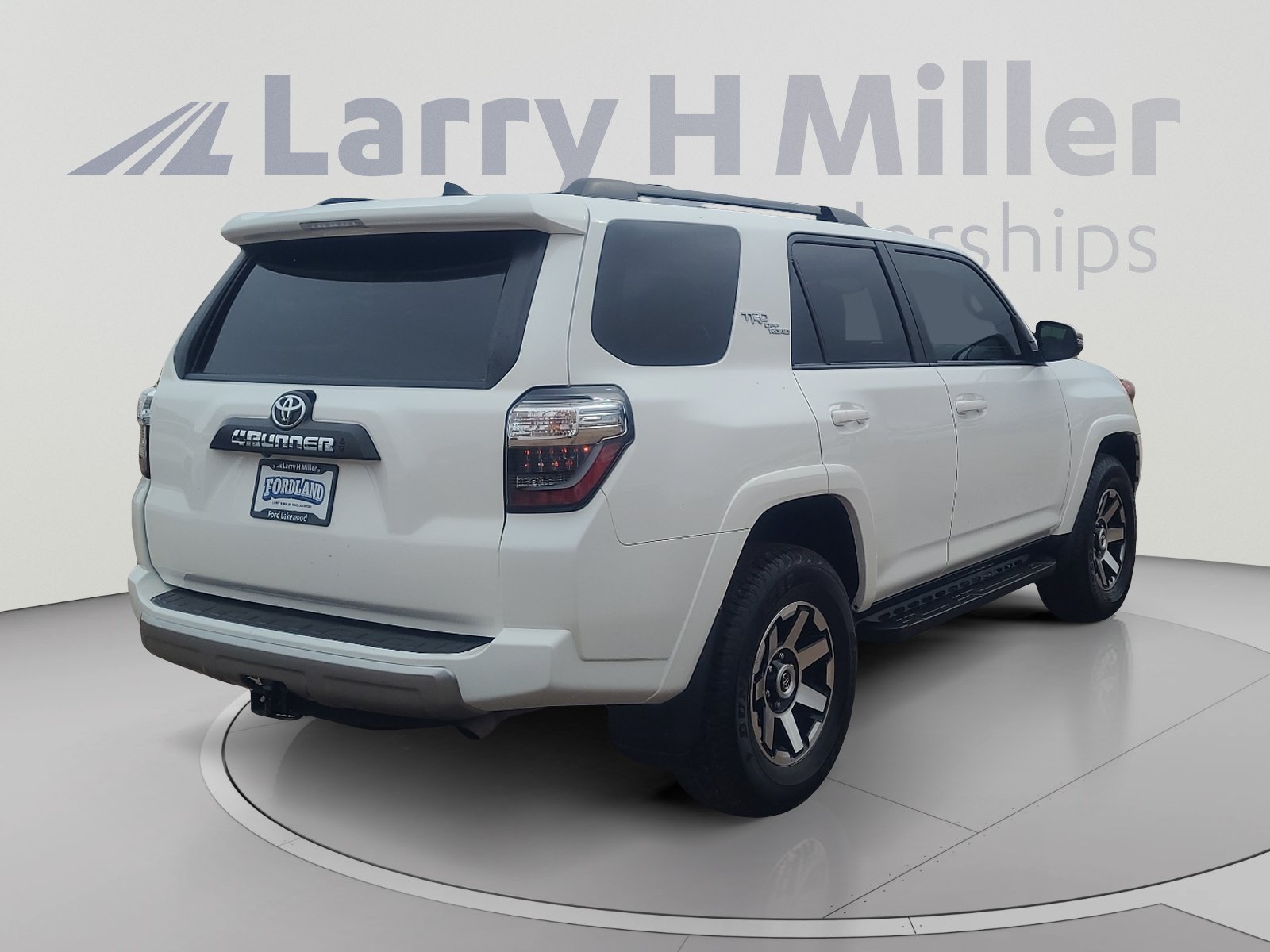 Used 2021 Toyota 4Runner TRD Off-Road Premium w/ Moonroof Package AWD/4WD image 5