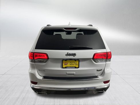 Used 2017 Jeep Grand Cherokee Summit image 6