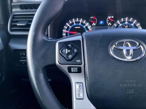 Used 2014 Toyota 4Runner Limited image 24