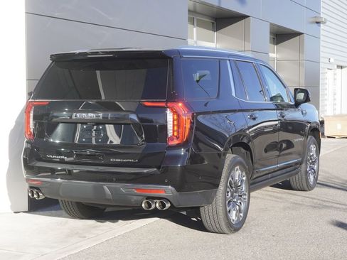 Used 2024 GMC Yukon Denali Ultimate image 2
